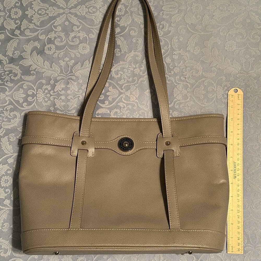 Dooney & Bourke Handbag